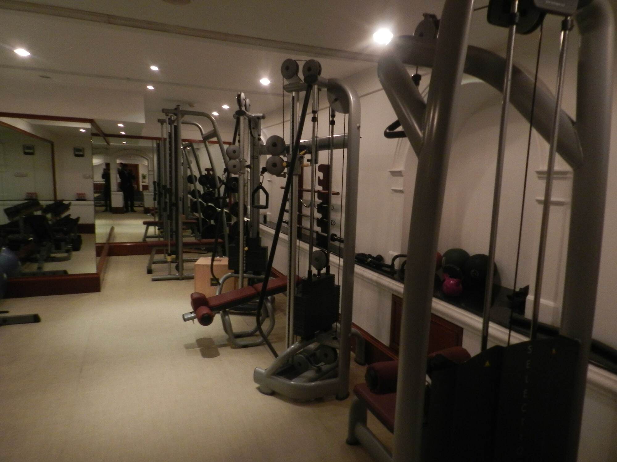 The Taj Mahal Tower, Mumbai Hotel Bagian luar foto The gym at the hotel